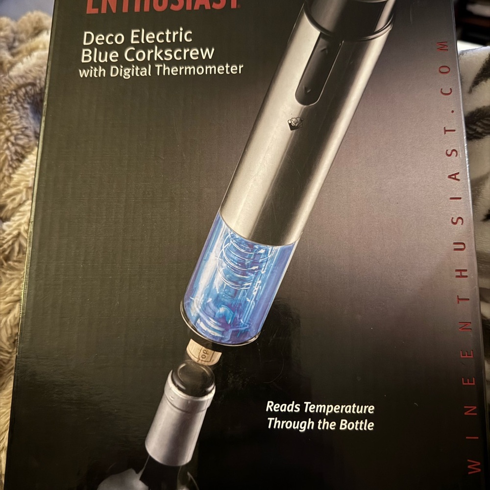 Wine Enthusiast Deco Electric Blue Corkscrew